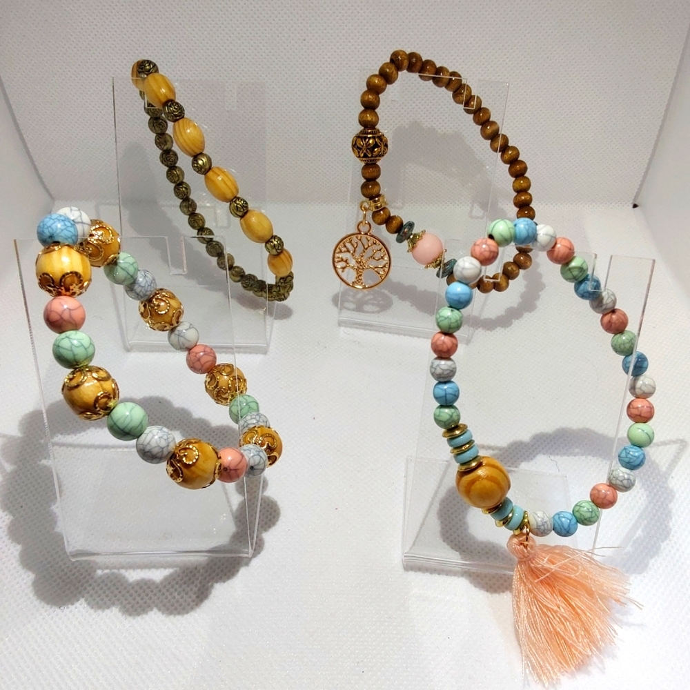 NEW Gold and Multicolor Beaded Bracelet Set